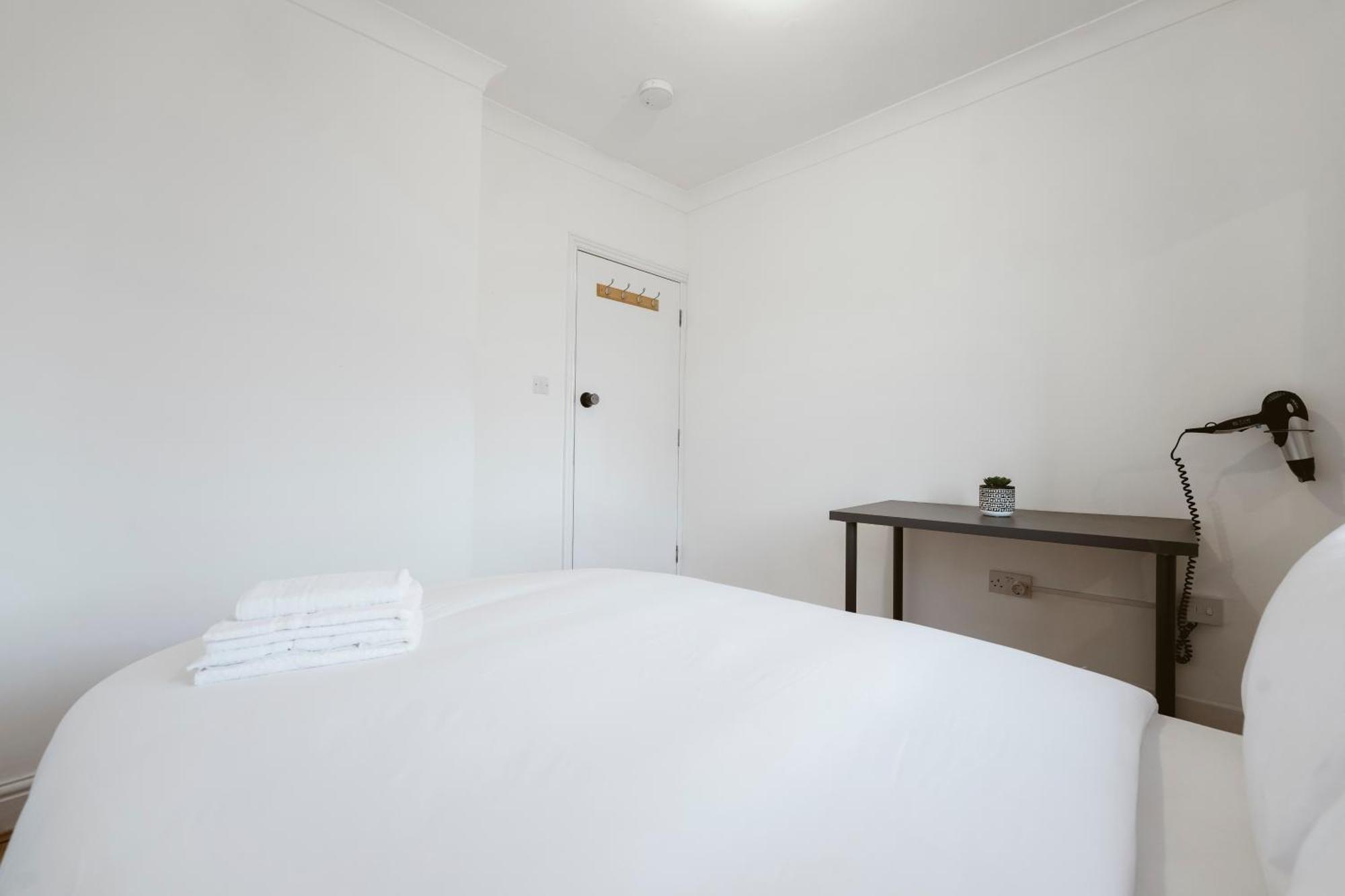 Stratford Double Rooms - 29 Лондон Екстер'єр фото
